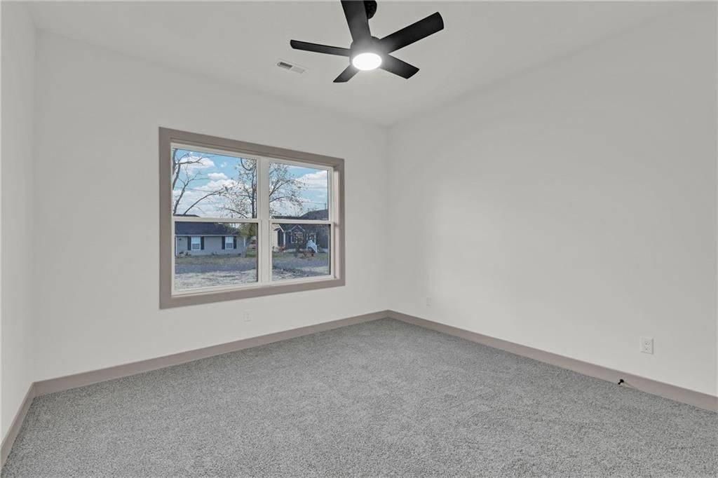 405 N Armstrong Street. Pleasant Hill, MO 64080