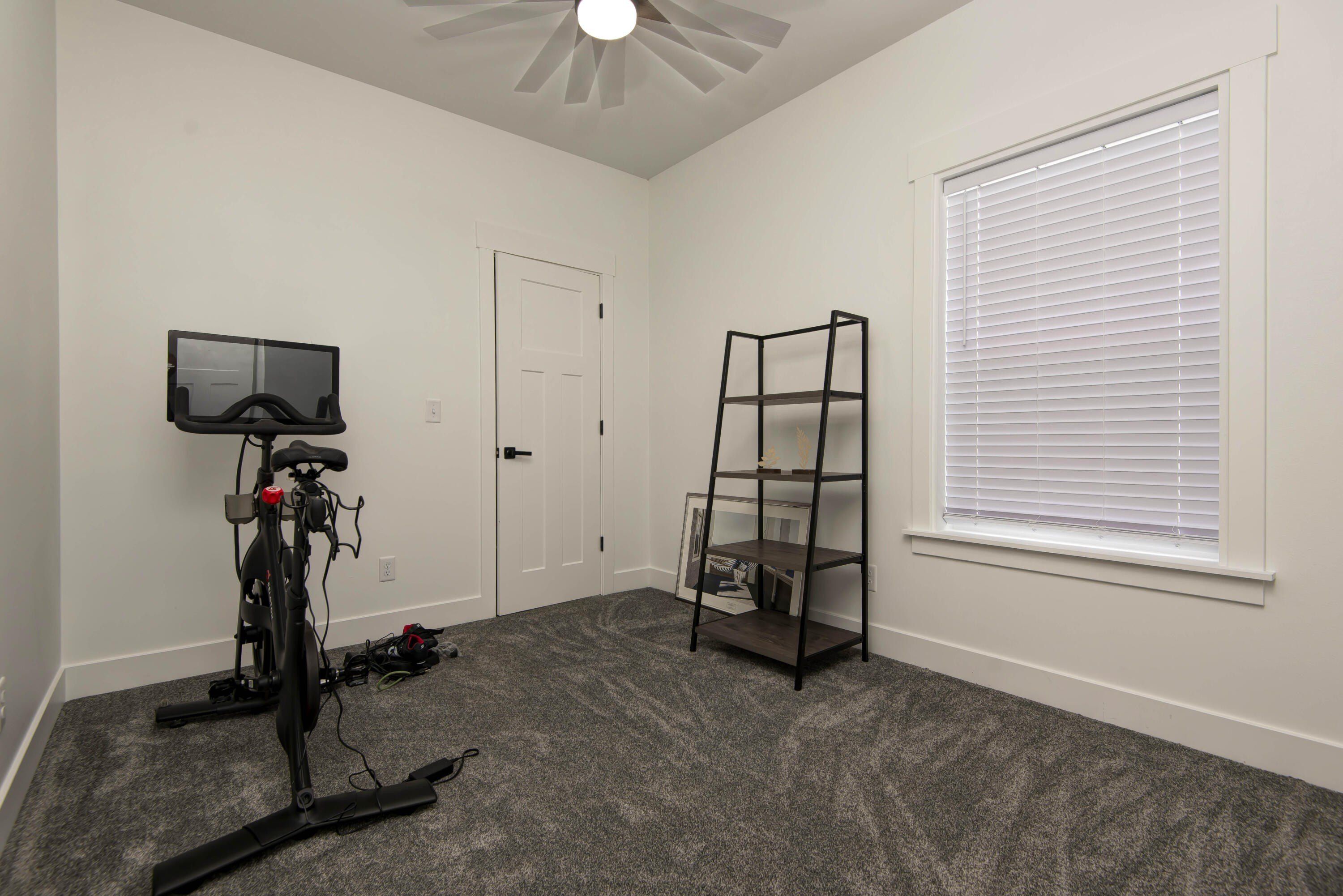 2946 W Olive Street. Springfield, MO 65802