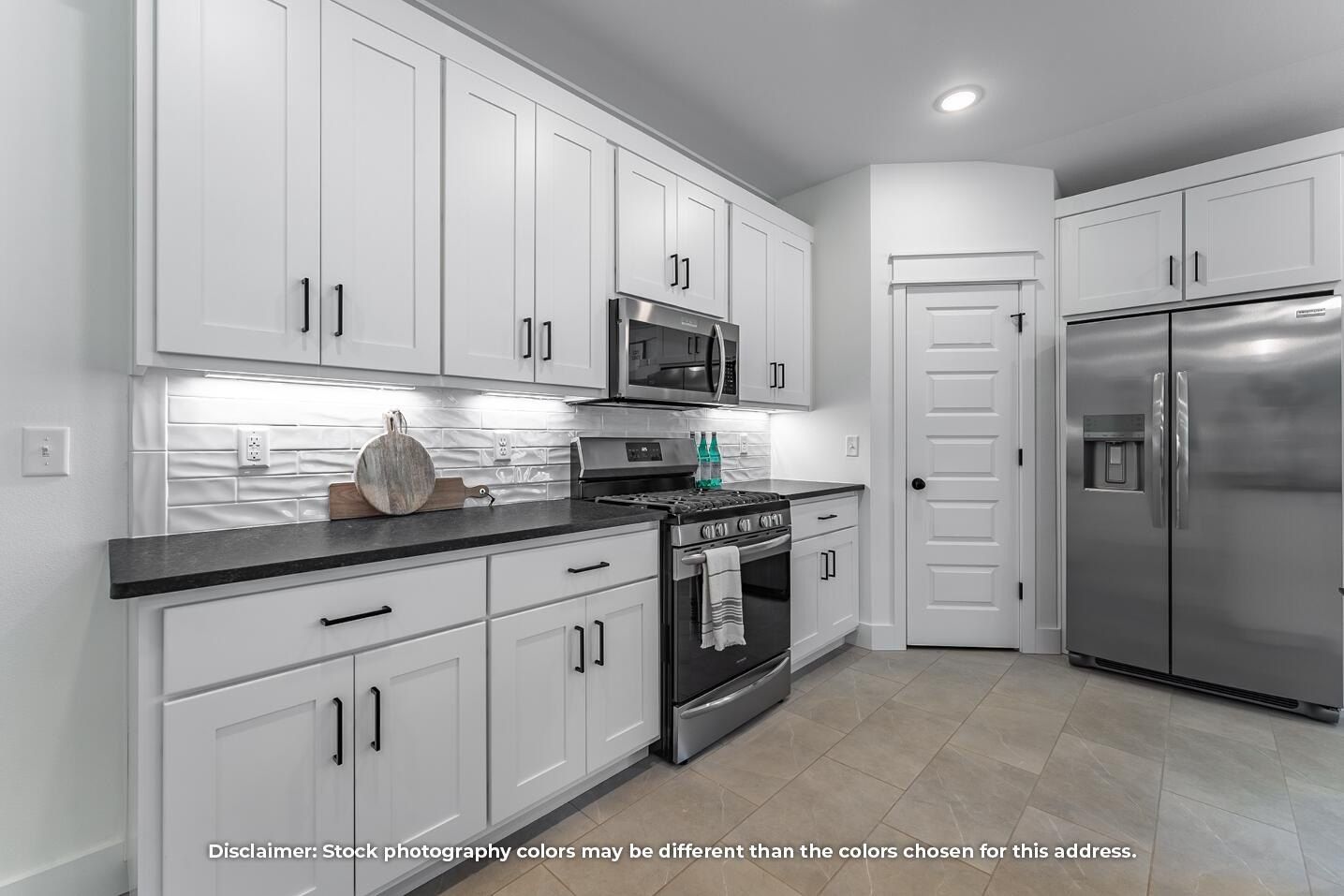 4339 W Walker Street. Battlefield, MO 65619