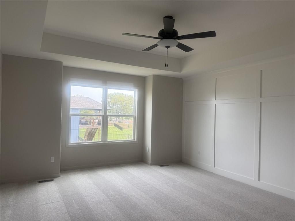 10511 N Highland Place. Kansas City, MO 64155