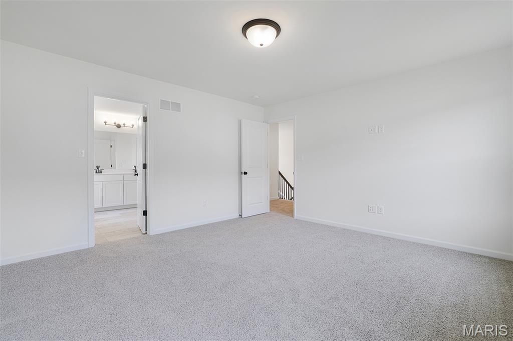 18416 Boone Ridge Manor Drive. Truesdale, MO 63380
