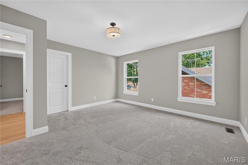 8737 Magdalen Avenue. Saint Louis, MO 63144