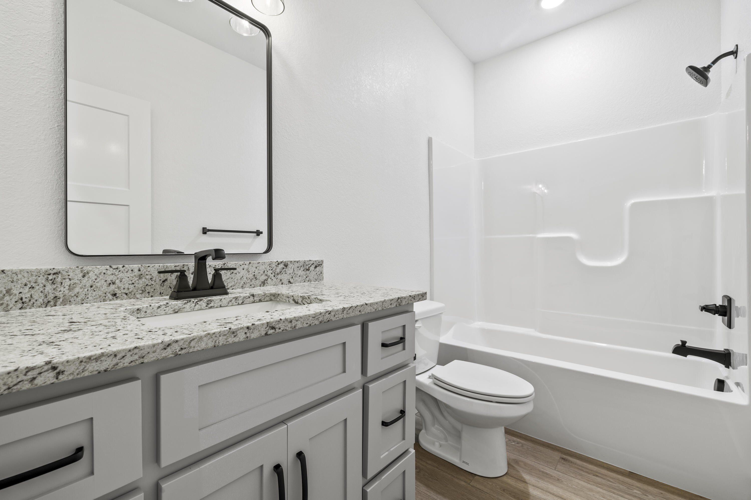 228 Vacation Lane. Reeds Spring, MO 65737