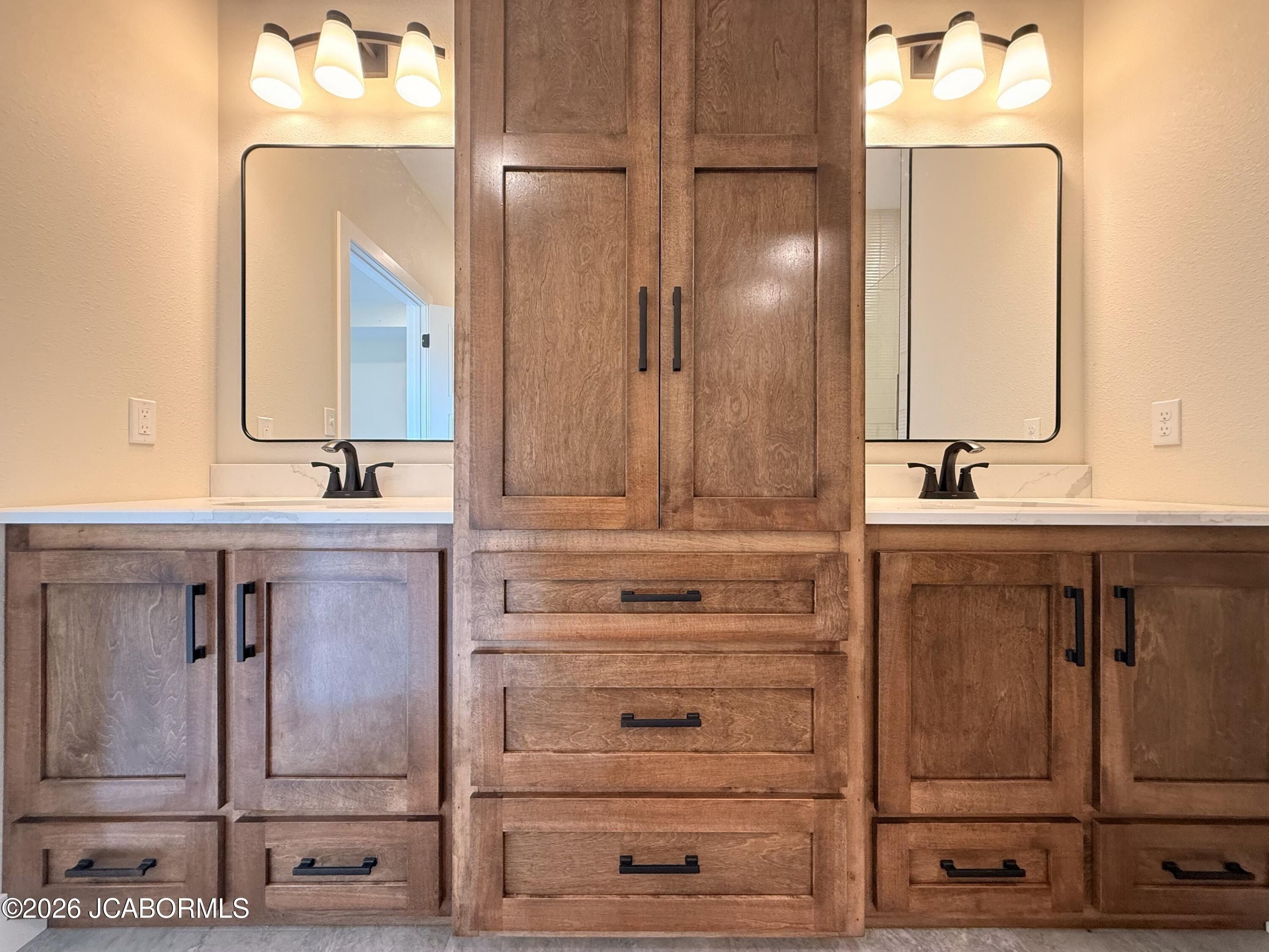 2447 Camzie Drive. Jefferson City, MO 65101