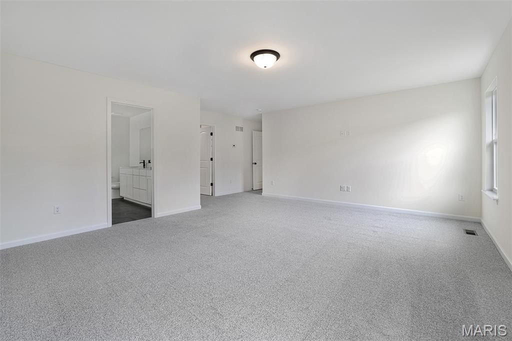 276 Osprey Court. Lake St Louis, MO 63367