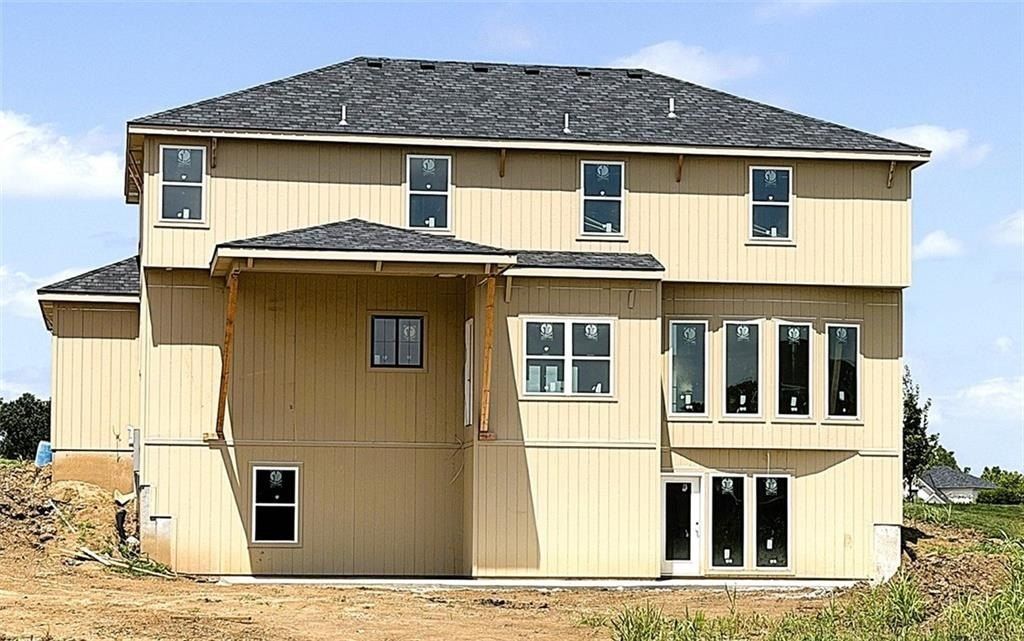 8710 N Farley Avenue. Kansas City, MO 64157