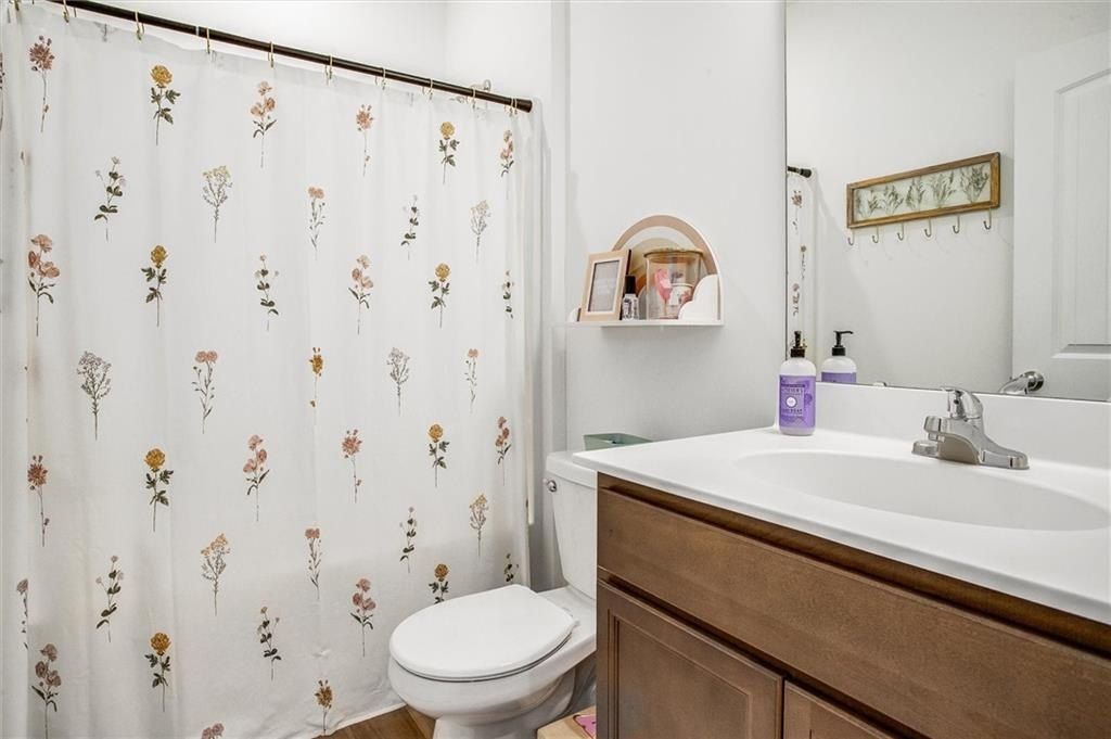 27031 E Oak View Drive. Lees Summit, MO 64086