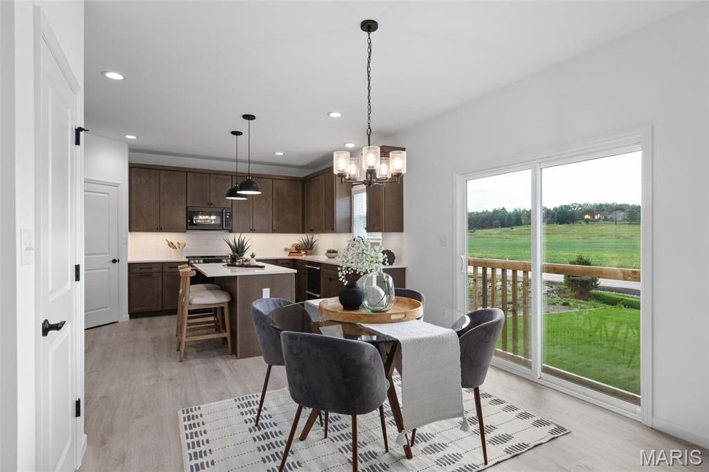 2 Royal Ii At Manors At Bear Ridge. House Springs, MO 63051
