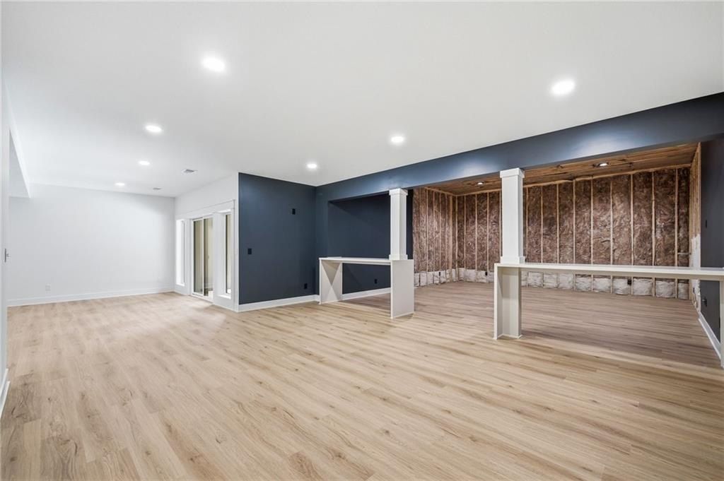 1149 Hummingbird Court. Greenwood, MO 64034