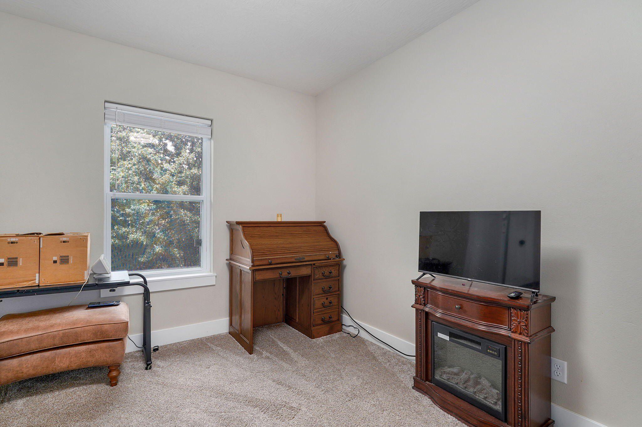 385 Plumtree Drive. Ozark, MO 65721