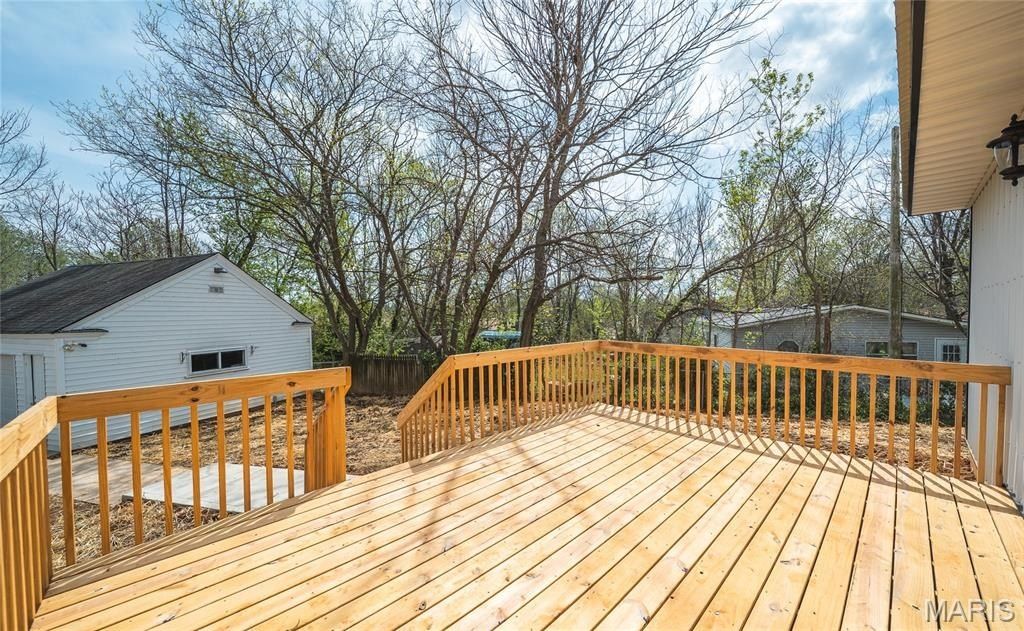400 S Jackson. Salem, MO 65560