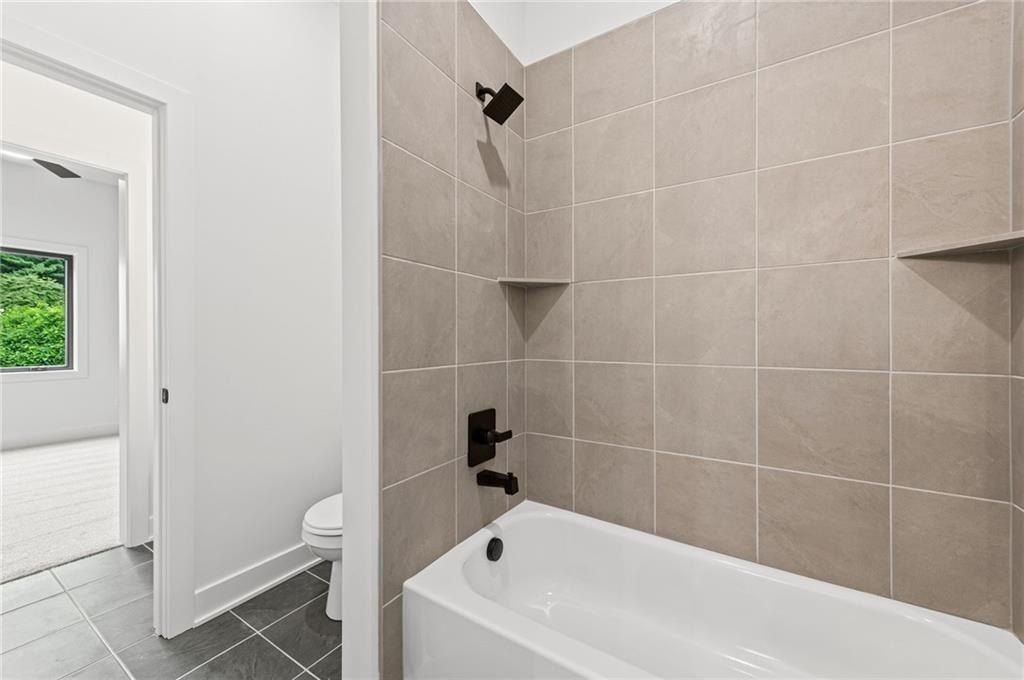 10410 River Hills Drive. Parkville, MO 64152