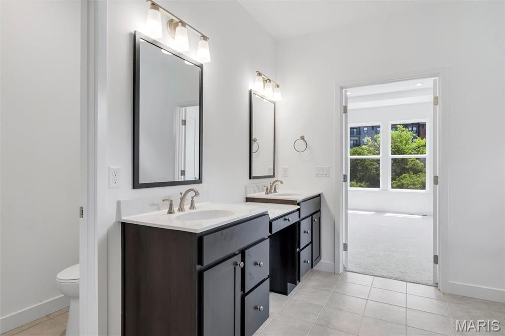 210 Kerry Downs Drive. Dardenne Prairie, MO 63368
