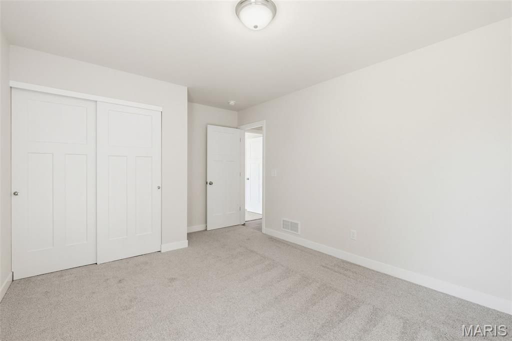 256 Walnut Street. Hawk Point, MO 63349