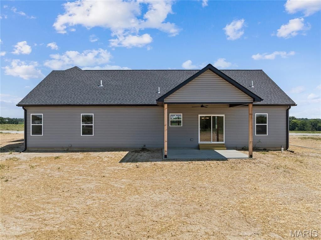 101 Sunrise Lane. Old Monroe, MO 63369
