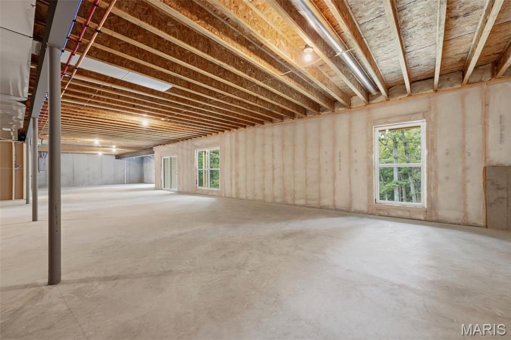 15 Woodline Drive. Winfield, MO 63389