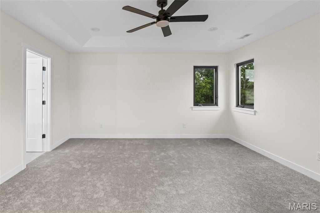 12430 Somerset Place Drive. Saint Louis, MO 63128