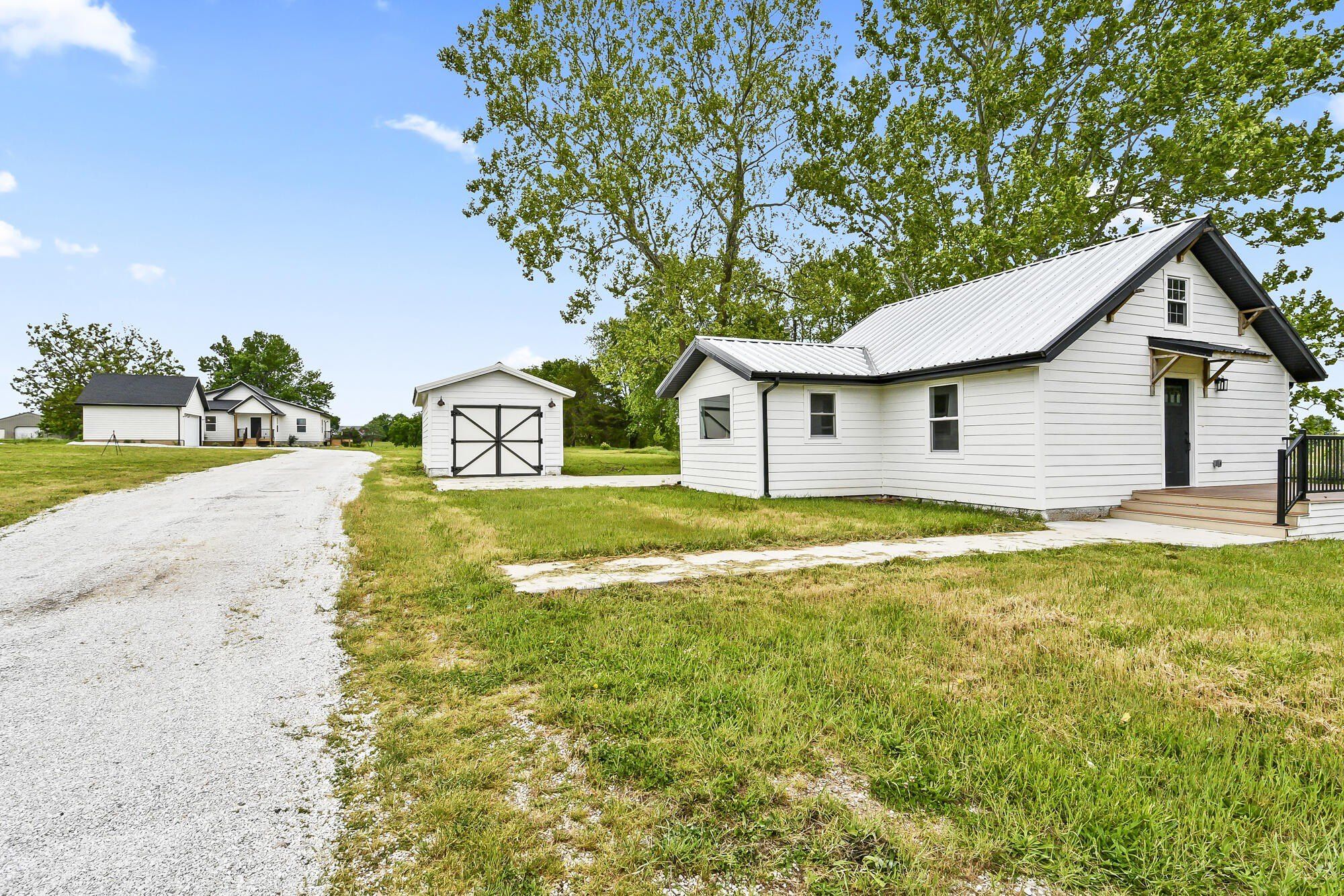 6074 N State Hwy 125. Rogersville, MO 65742