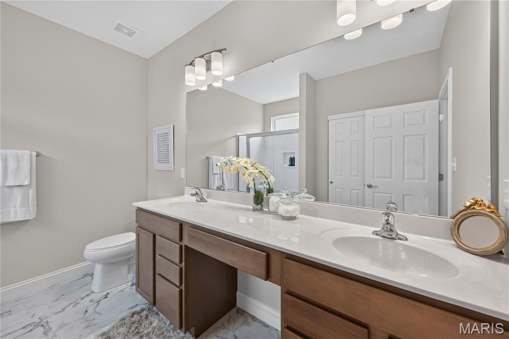 2995 Halls Green Drive. Washington, MO 63090