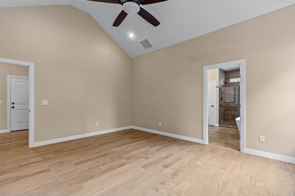104 W Aven. Nixa, MO 65714