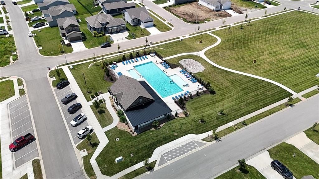 12506 S White Ash Lane. Lees Summit, MO 64086