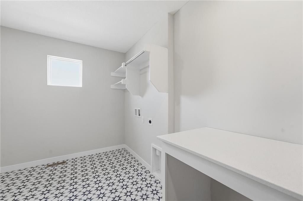 4712 Sw 6Th Terrace. Blue Springs, MO 64014