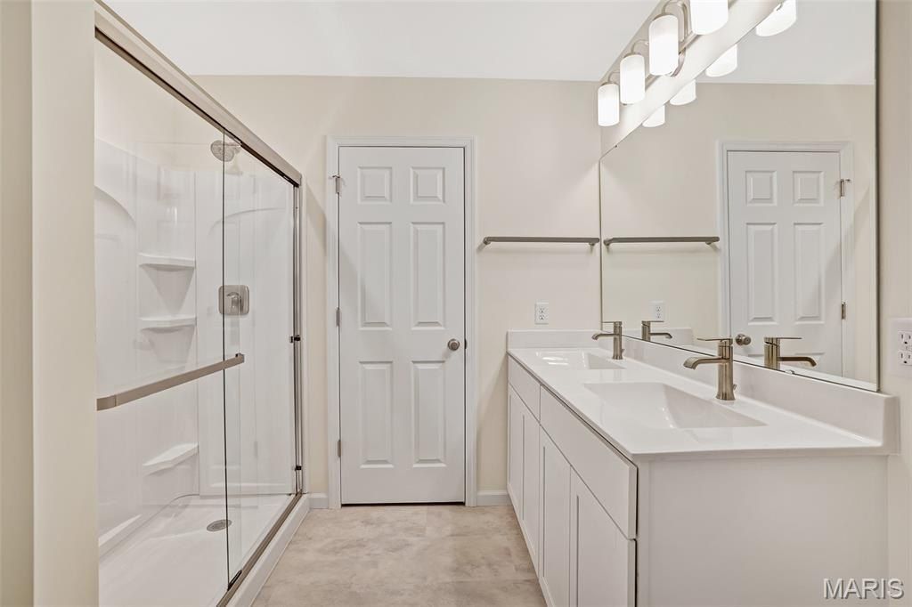 42 Integrity Court. Wentzville, MO 63385