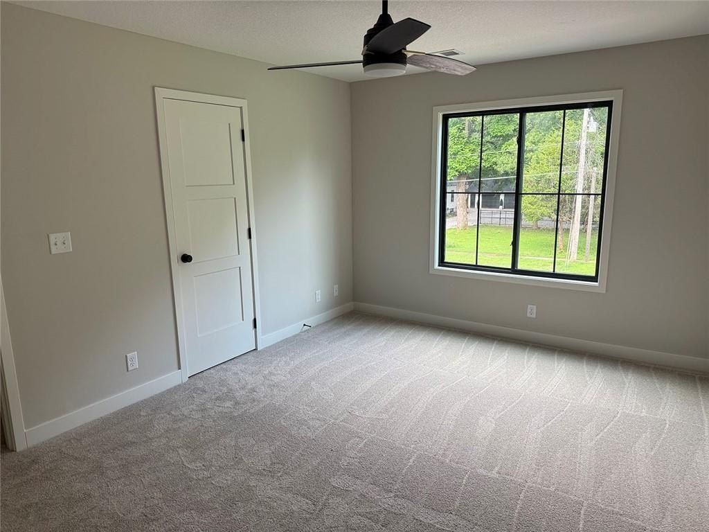 506 Nw 15Th Street. Blue Springs, MO 64015