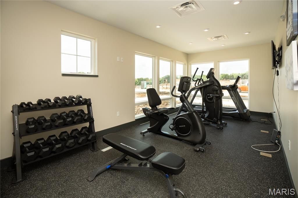 407 Roddens Way. O Fallon, MO 63368