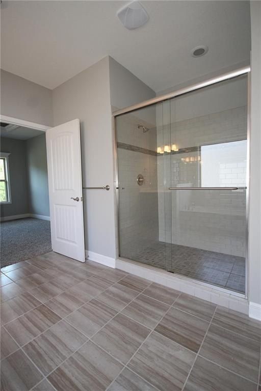 3323 Nw 93Rd Street. Kansas City, MO 64154