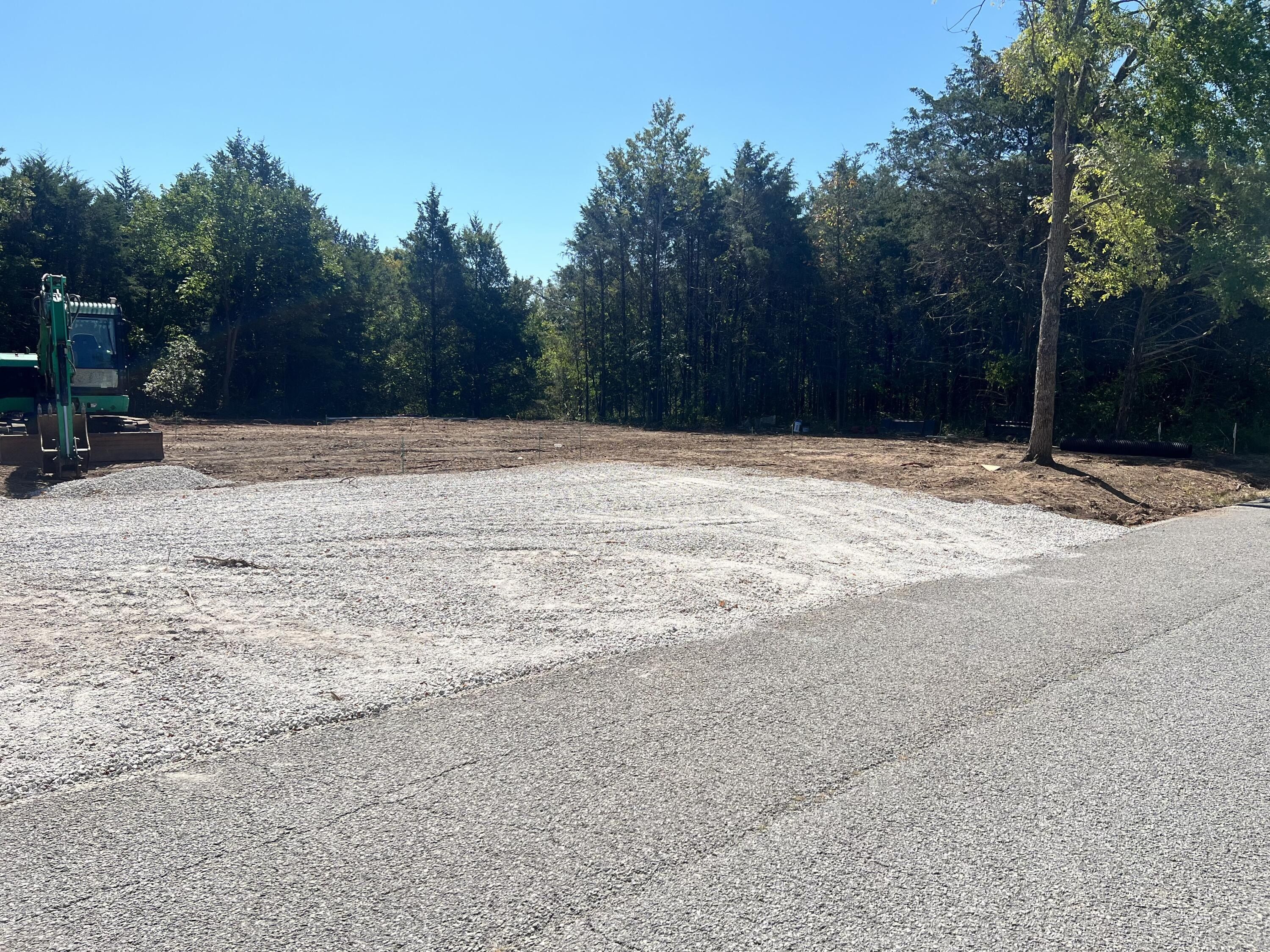 386 S Heatherwood Road. Shell Knob, MO 65747
