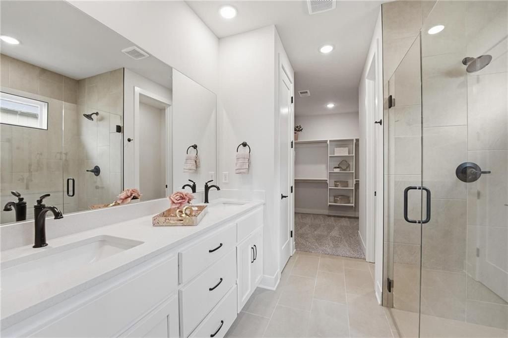 1842 Citadel Place. Raymore, MO 64083
