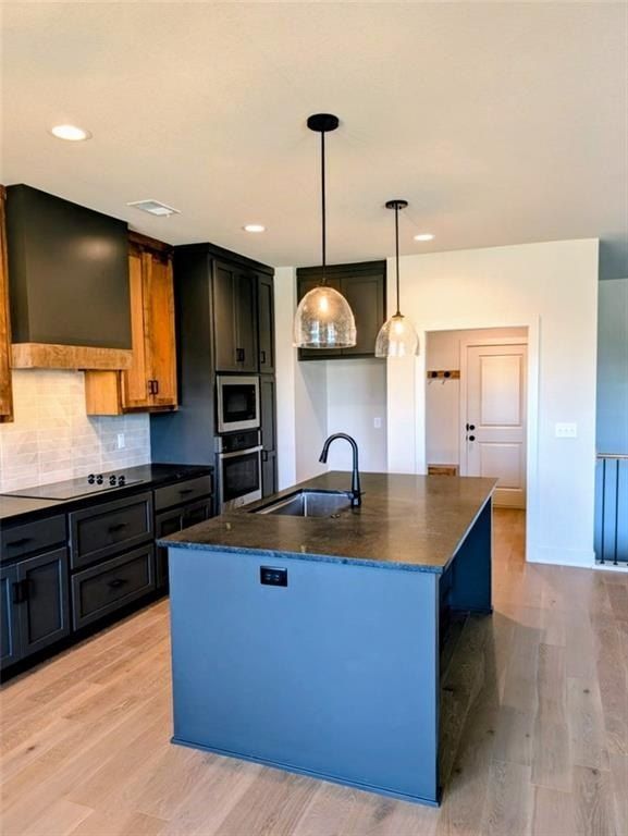 1300 Larkspur Place. Raymore, MO 64083