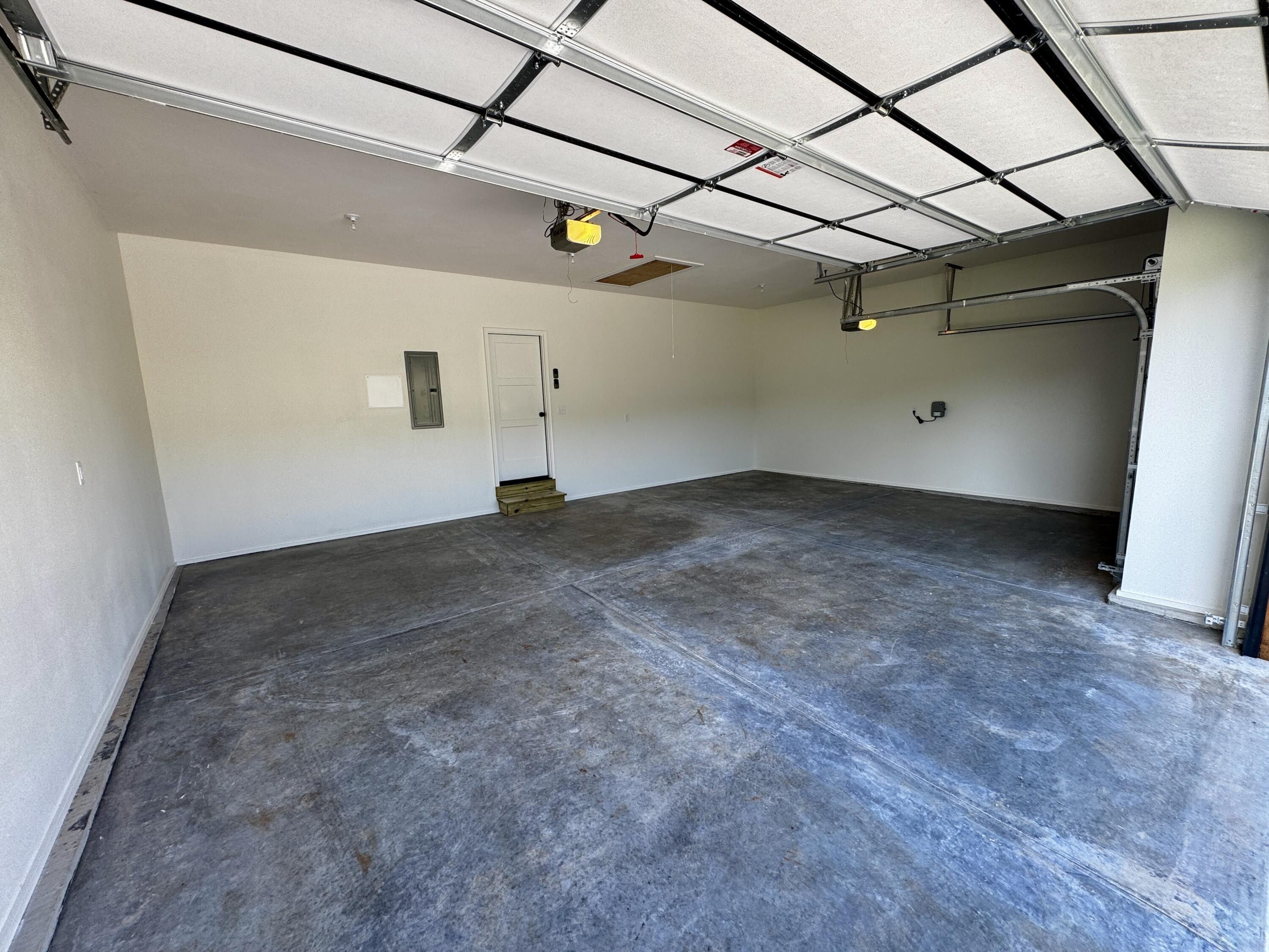 1620 W Silver Oak Drive. Springfield, MO 65810