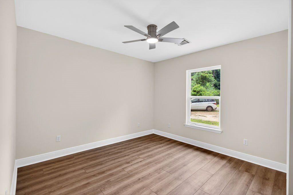 27 Dusty Rd. Carriere, MS 39426
