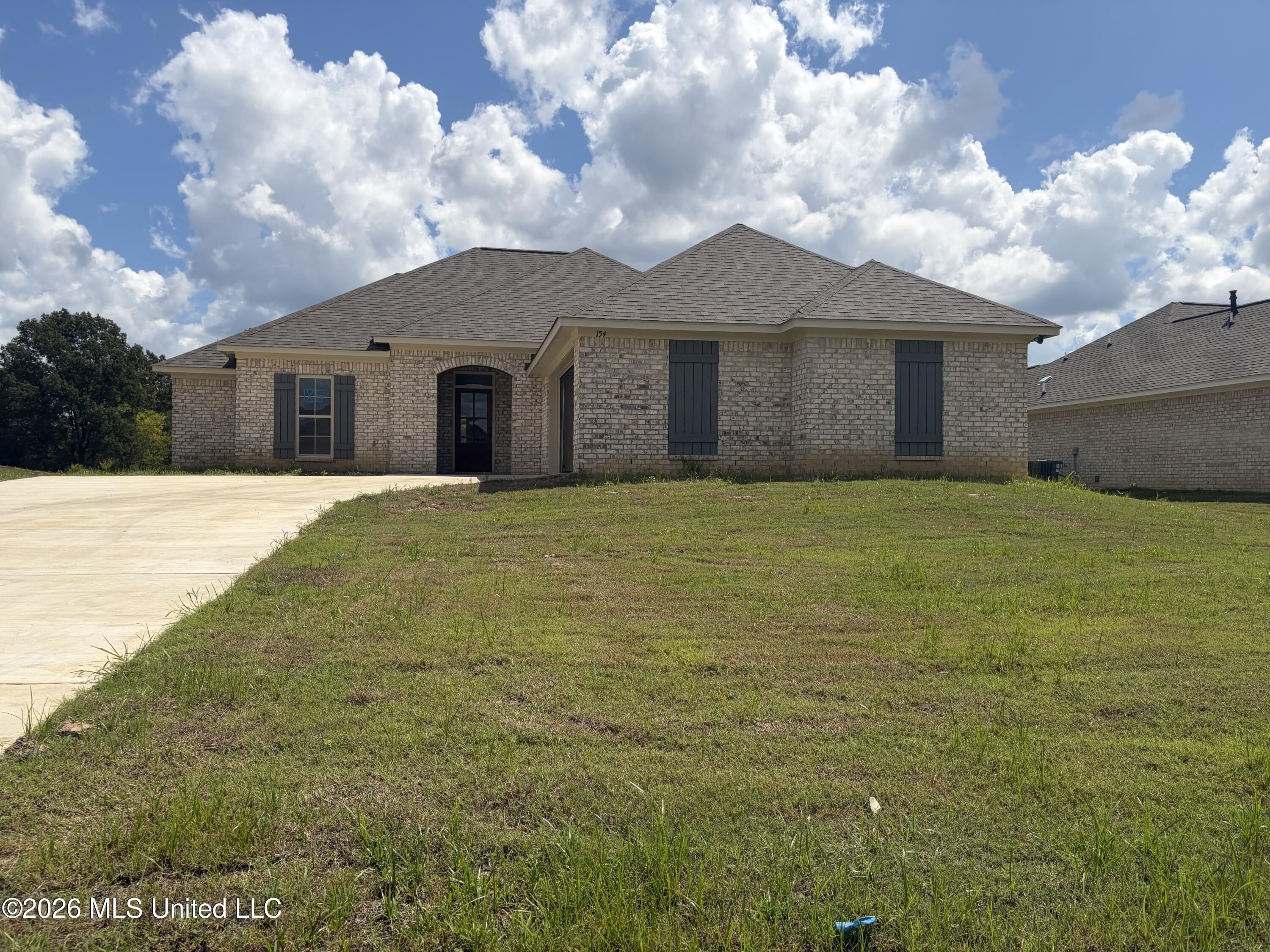 Madisonville Drive. Canton, MS 39046