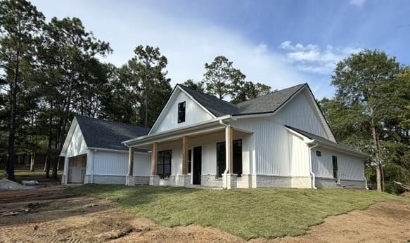 55 Bay Meadows Dr. Carriere, MS 39426