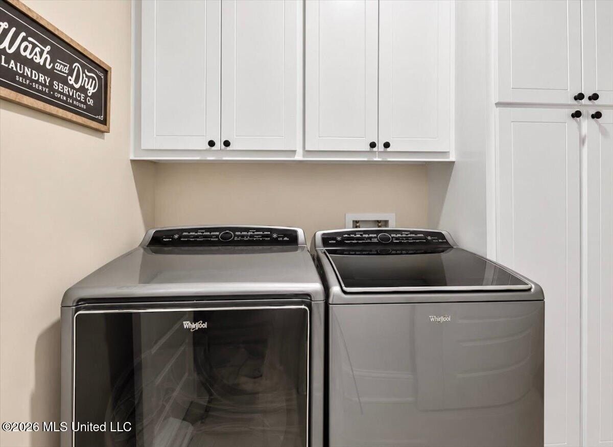 304 Brooks Avenue. Pelahatchie, MS 39145