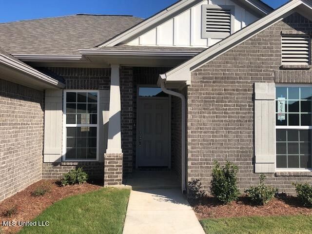 2593 Rutherford Drive. Southaven, MS 38672