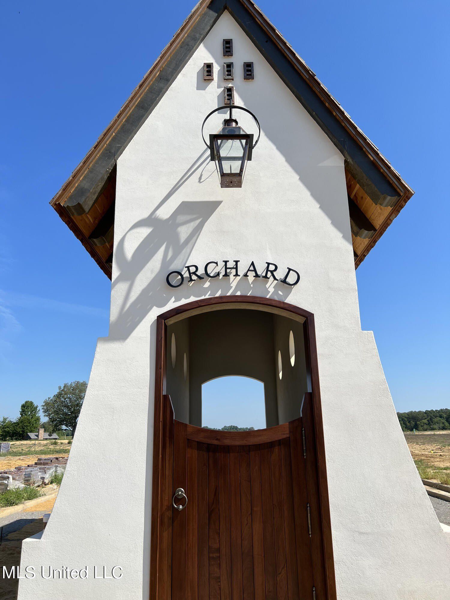 2188 Sawyer Circle Lot 6. Hernando, MS 38632