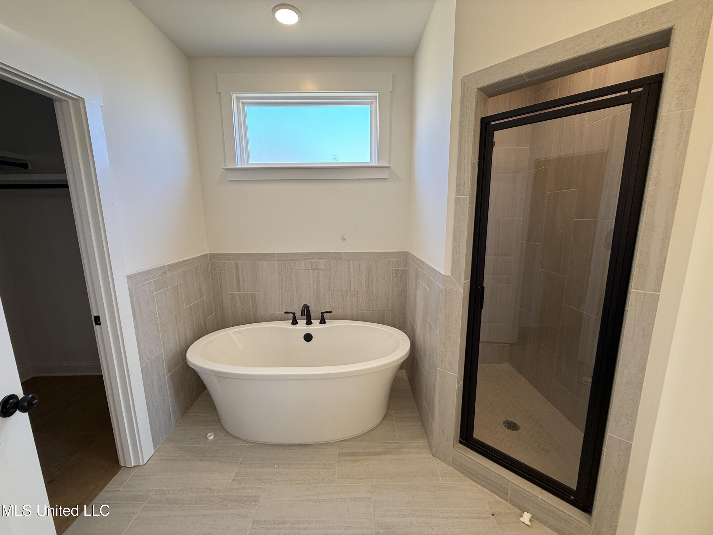 682 Bolivar Drive. Nesbit, MS 38651