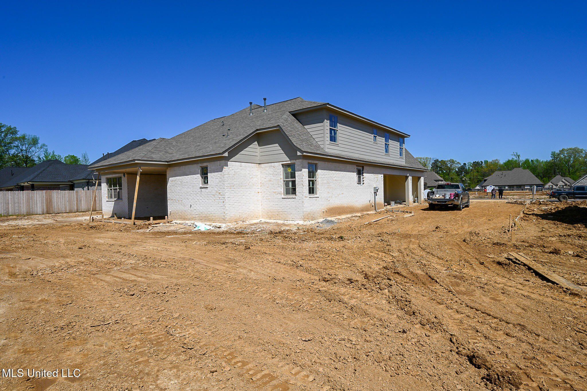 4209 Brooke Drive. Nesbit, MS 38651