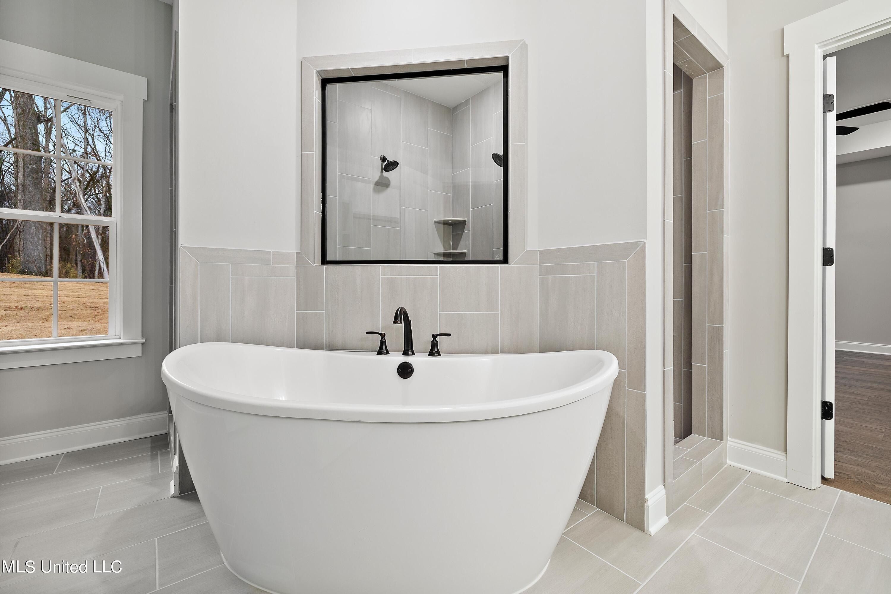 660 Wells Drive. Hernando, MS 38632