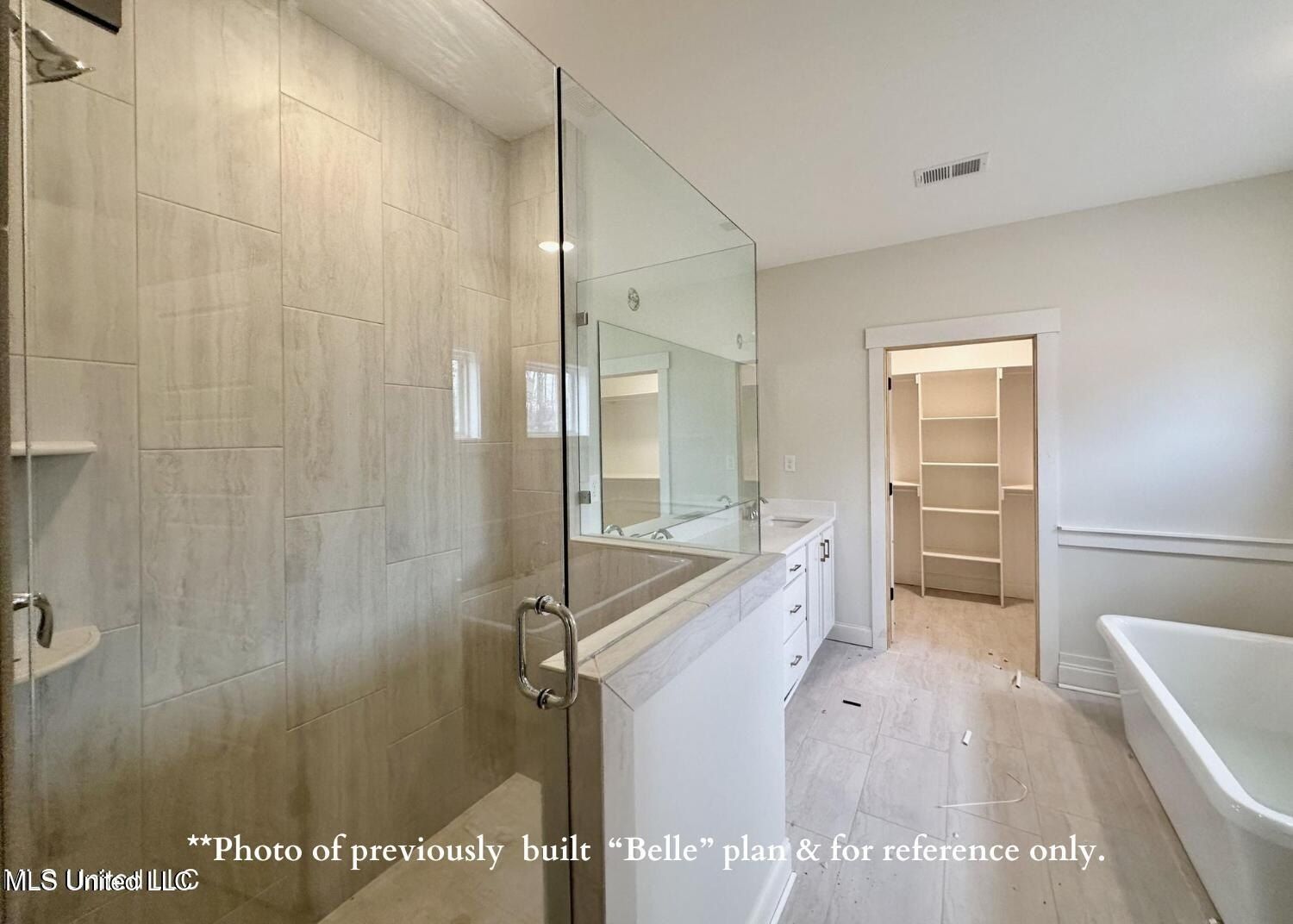 6579 Grand Oak Lane. Southaven, MS 38672