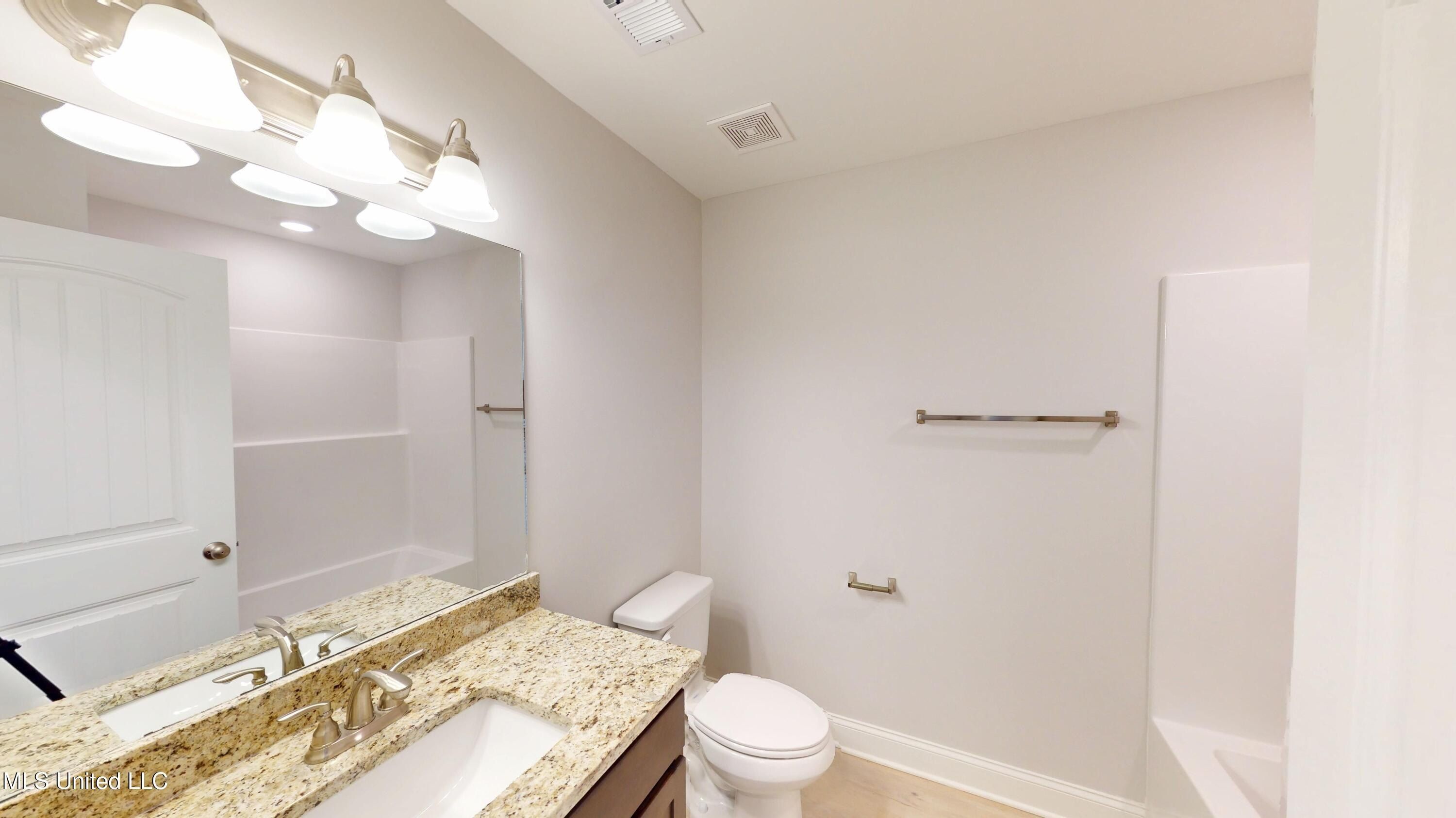 7881 Gardendale Drive. Olive Branch, MS 38654