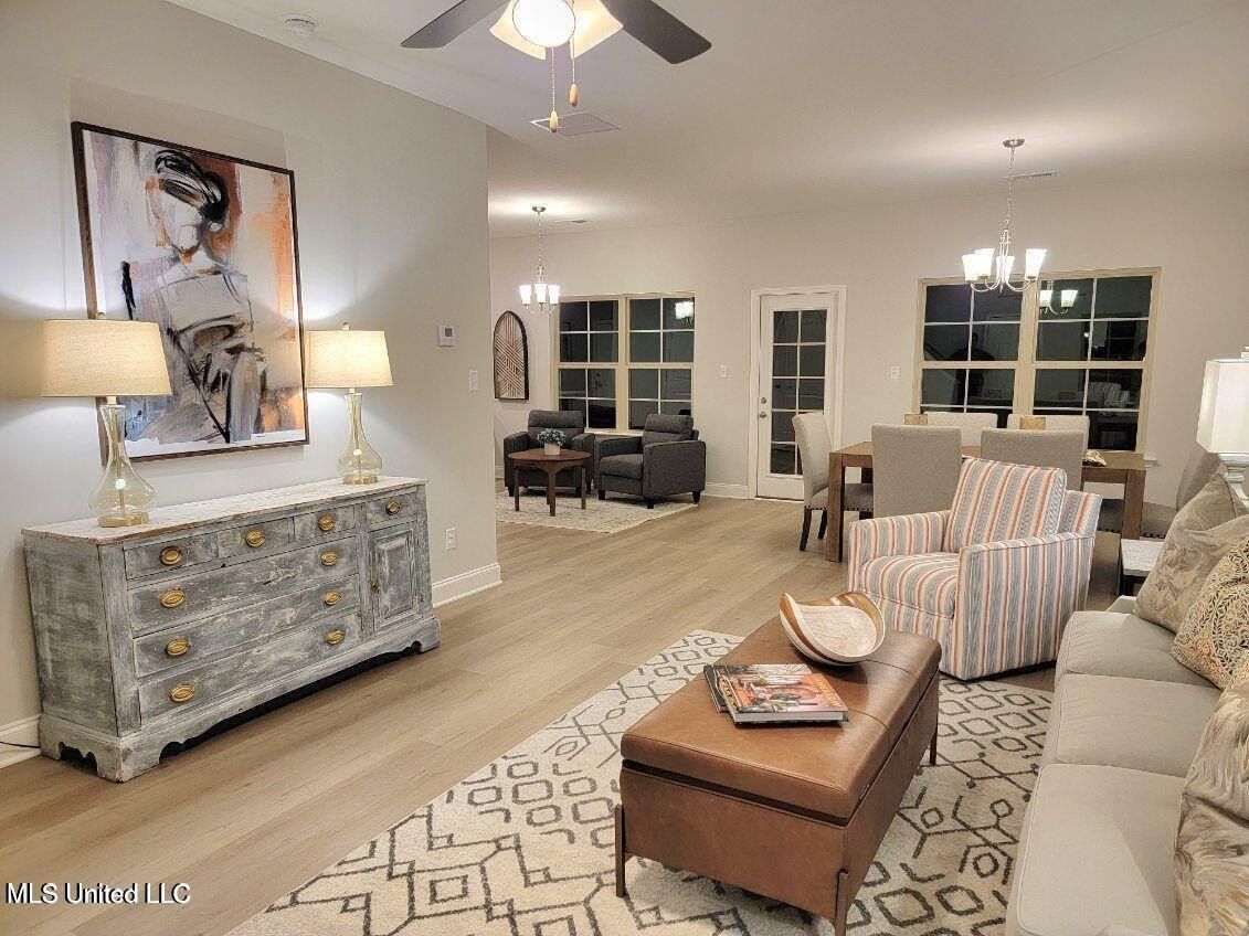 107 Red Bird Cove. Senatobia, MS 38668