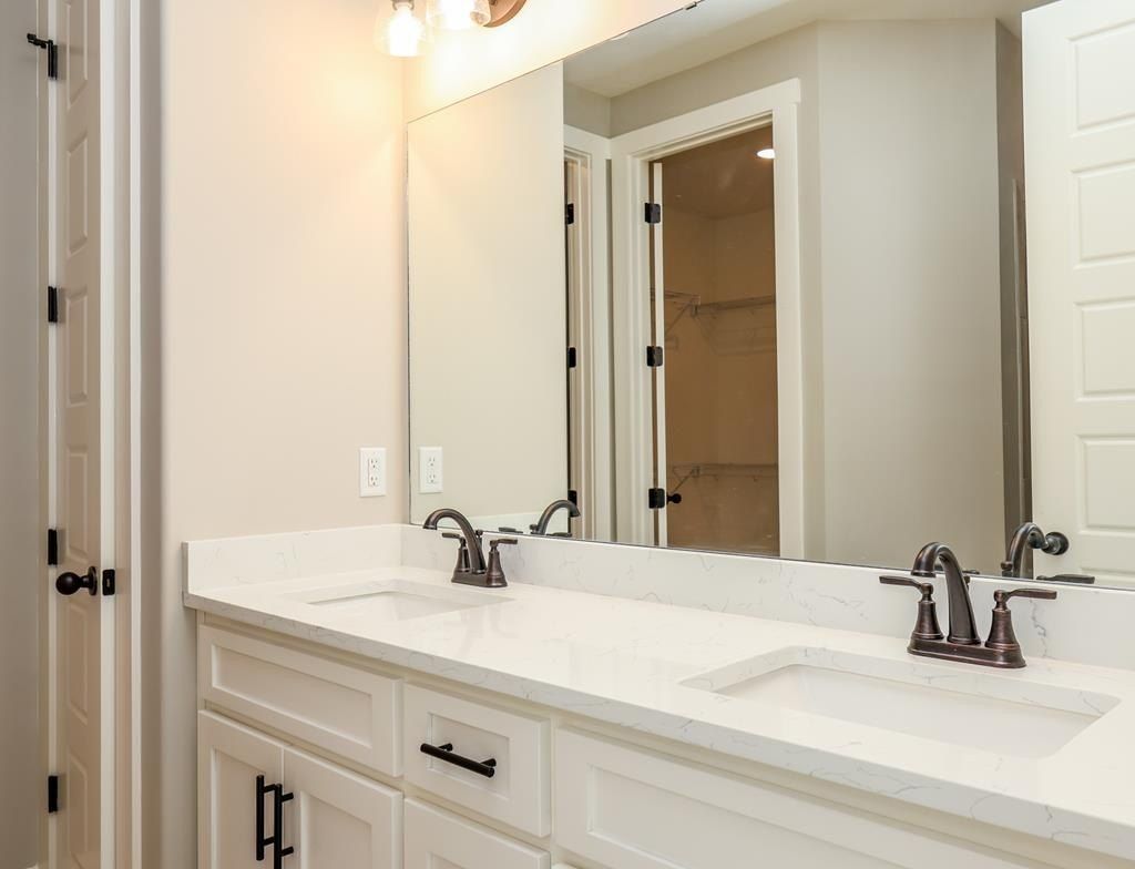 906 Georgia Oak Cove. Oxford, MS 38655