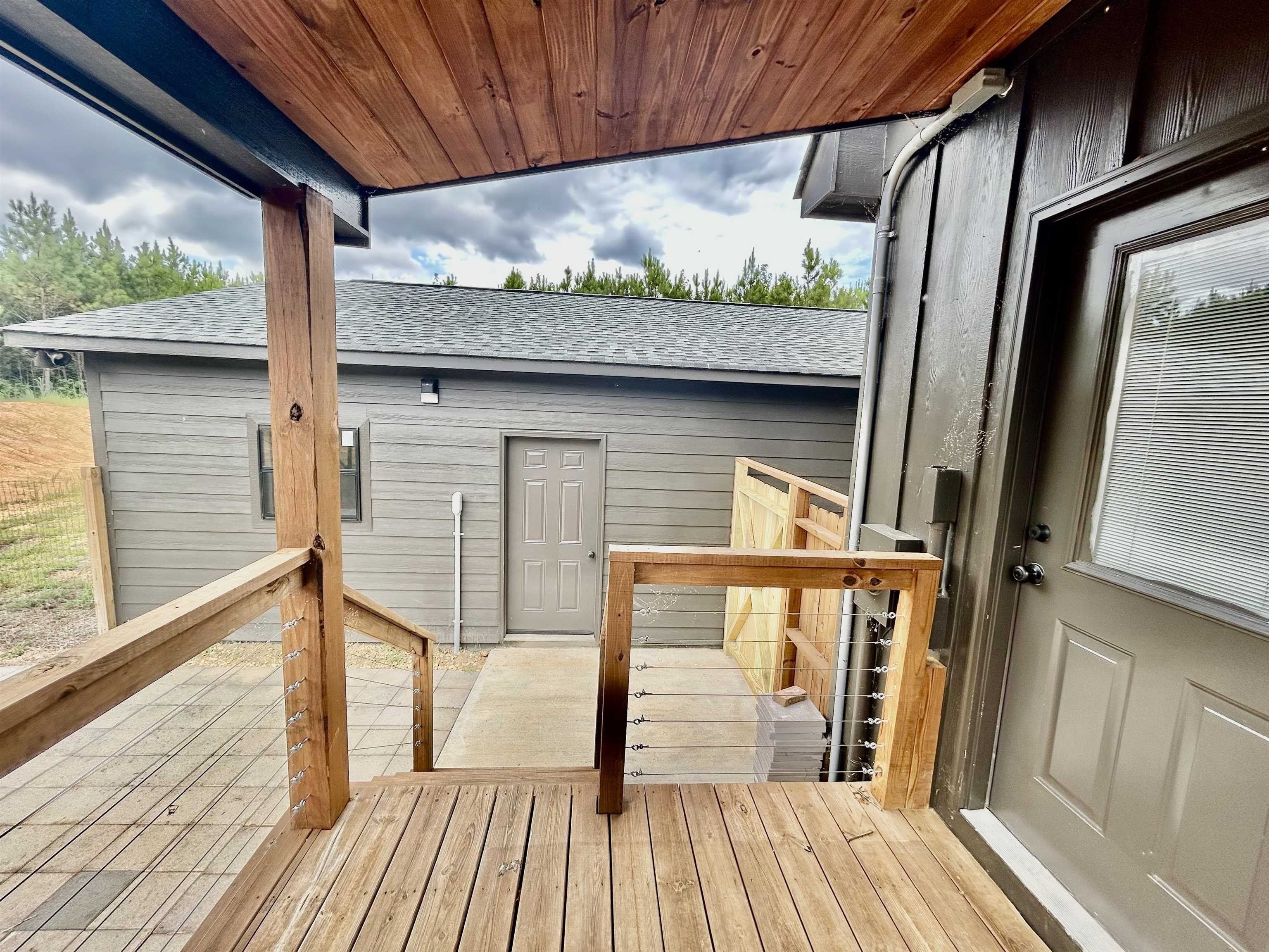 1318 Snowdown. Iuka, MS 38852