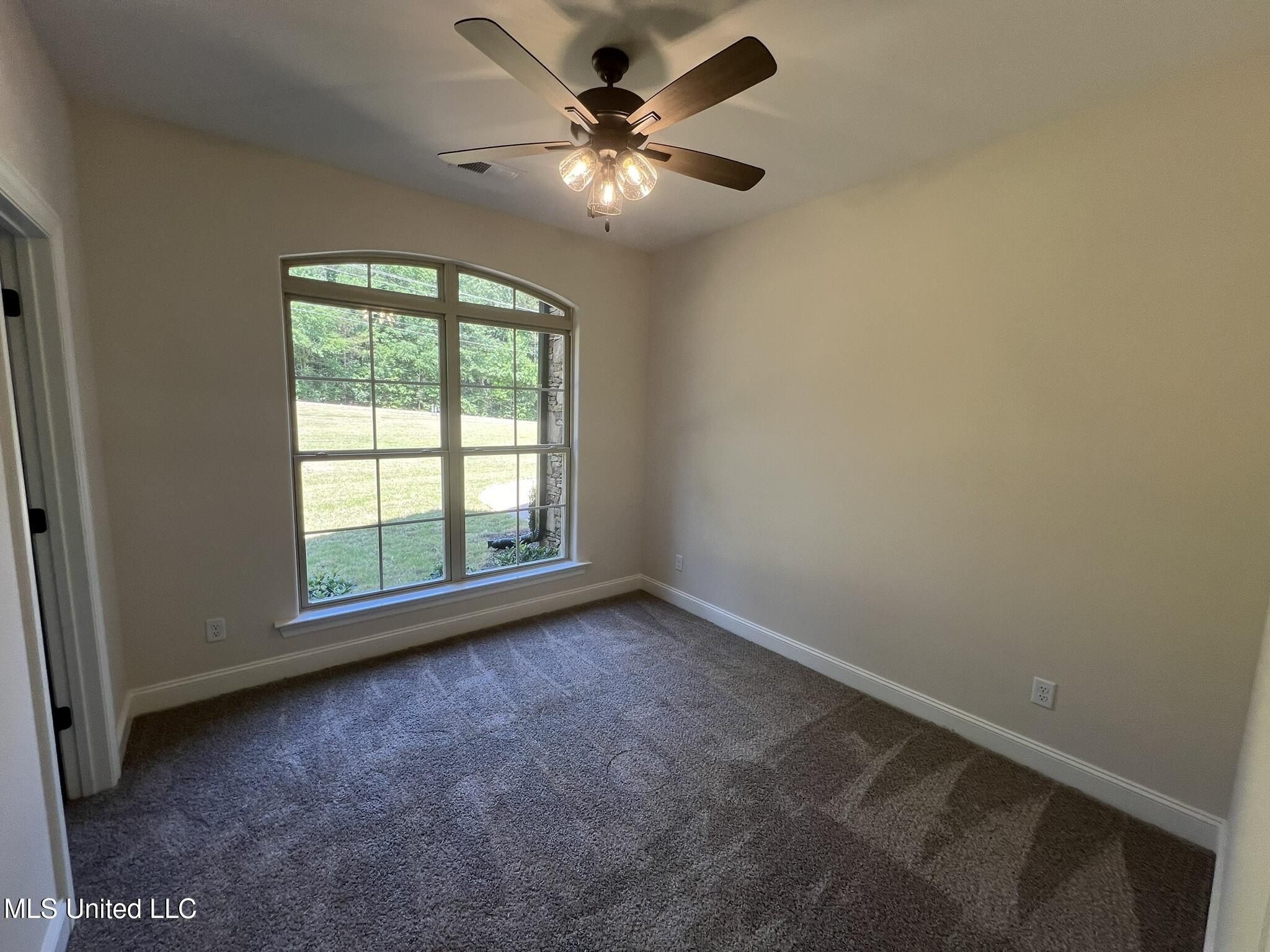 389 Poplar Lane. Holly Springs, MS 38635