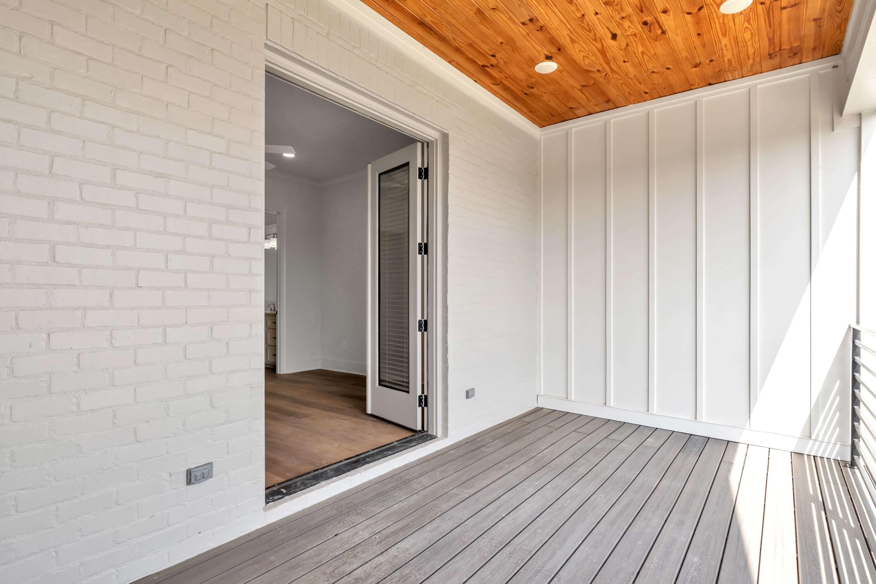 100 Breezeway Cv. Columbus, MS 39701